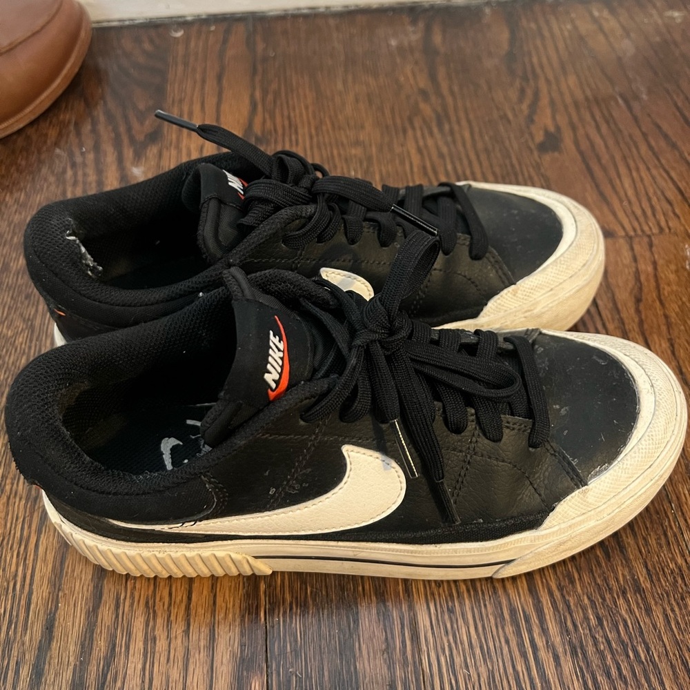 Nike Black and Cream Casual Shoes